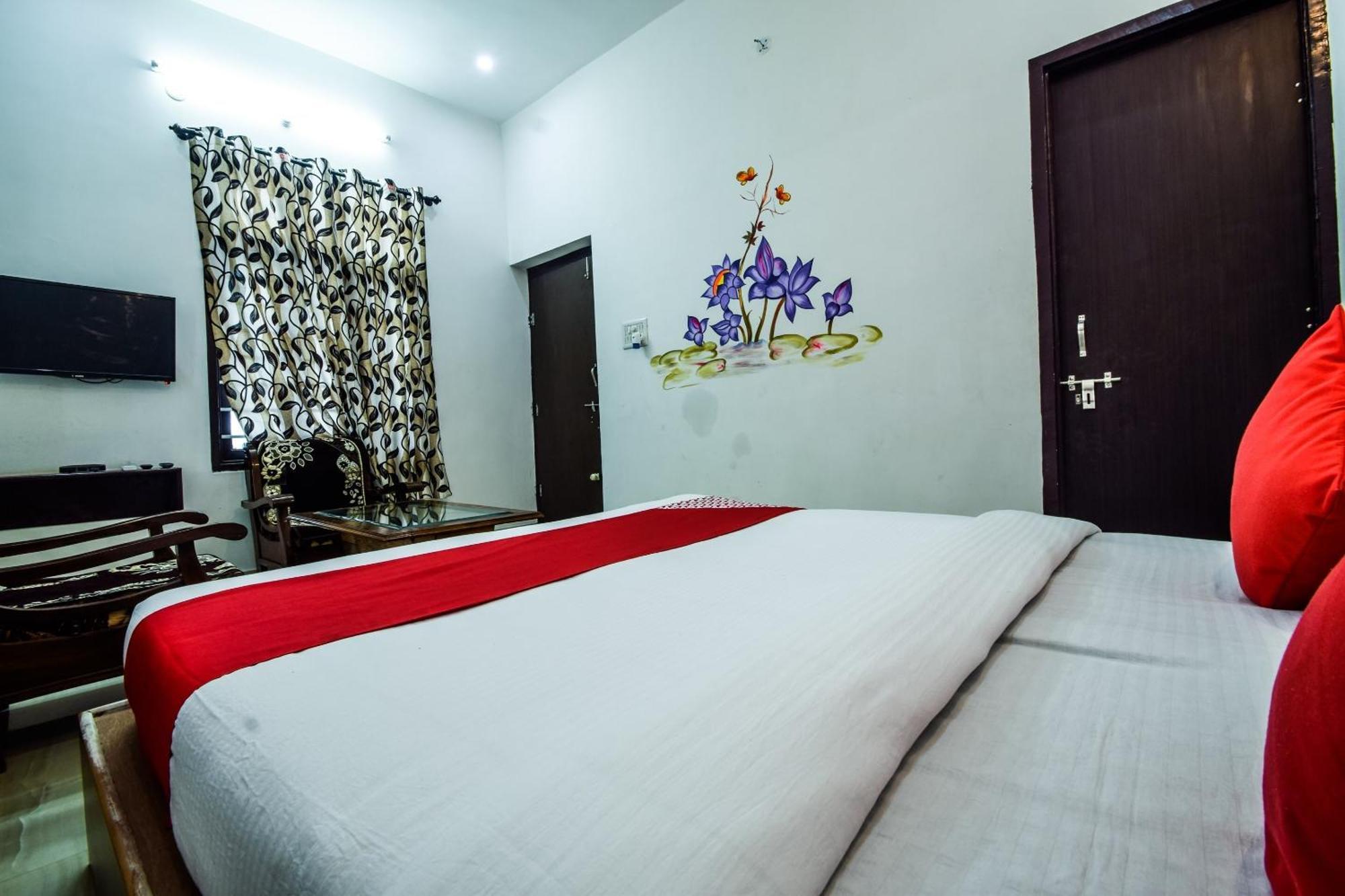 Hotel O Blue Lotus Puskár Kültér fotó
